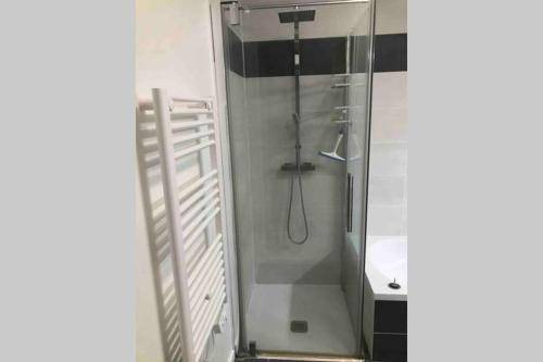 Photo of Bathroom in Villenave-d'Ornon