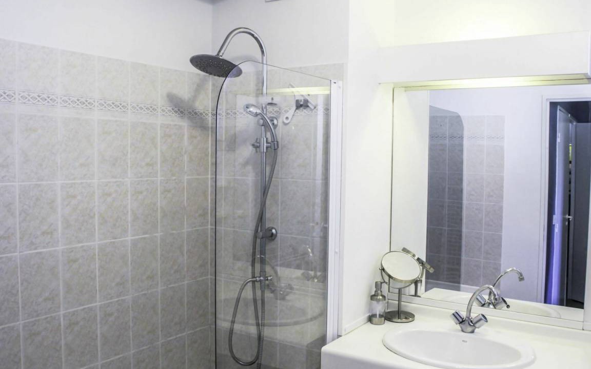 Photo of Bathroom in Biarritz City Centre