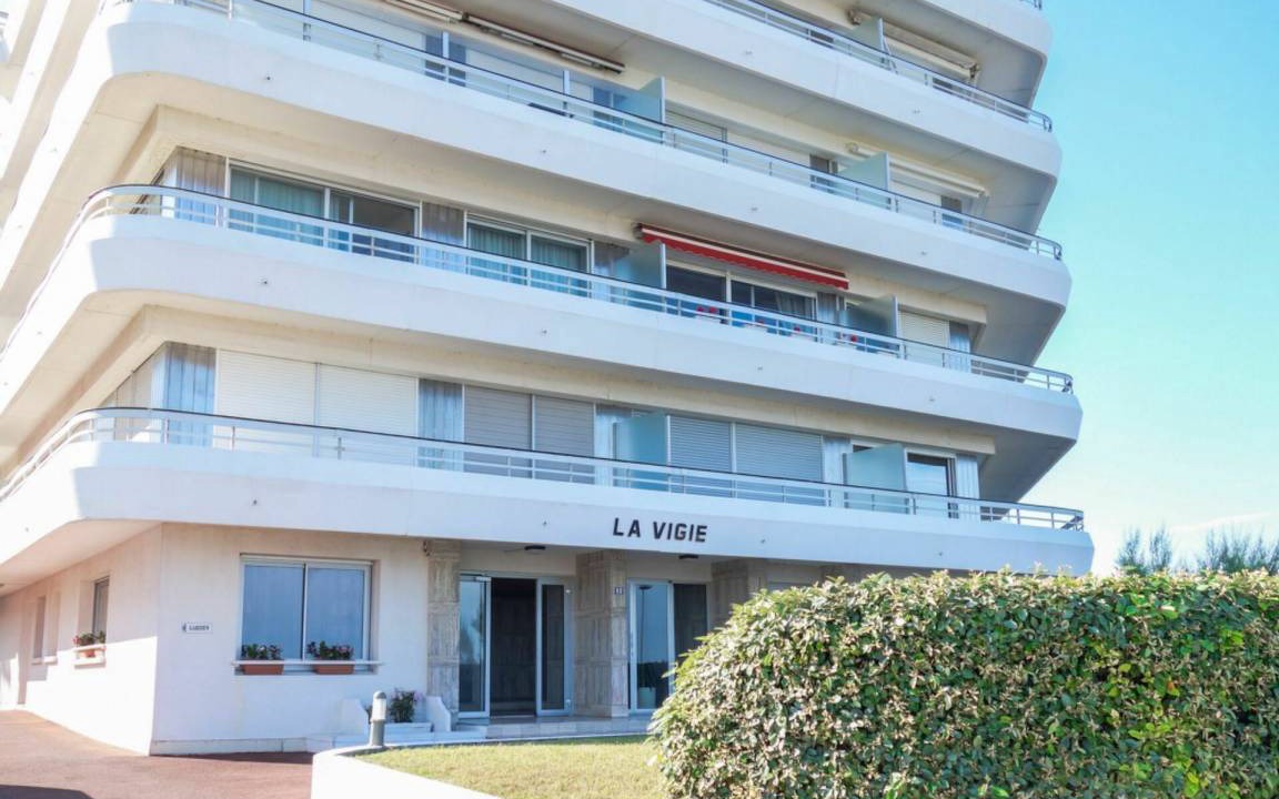 Photo of Buildings in Pontaillac