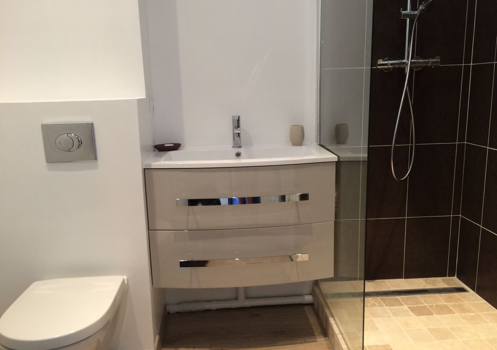 Photo of Bathroom in La Rochelle City Centre