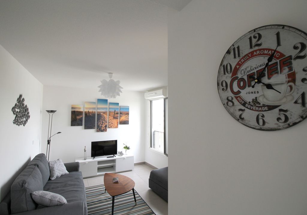 Photo of Livingroom in Bassins a Flot
