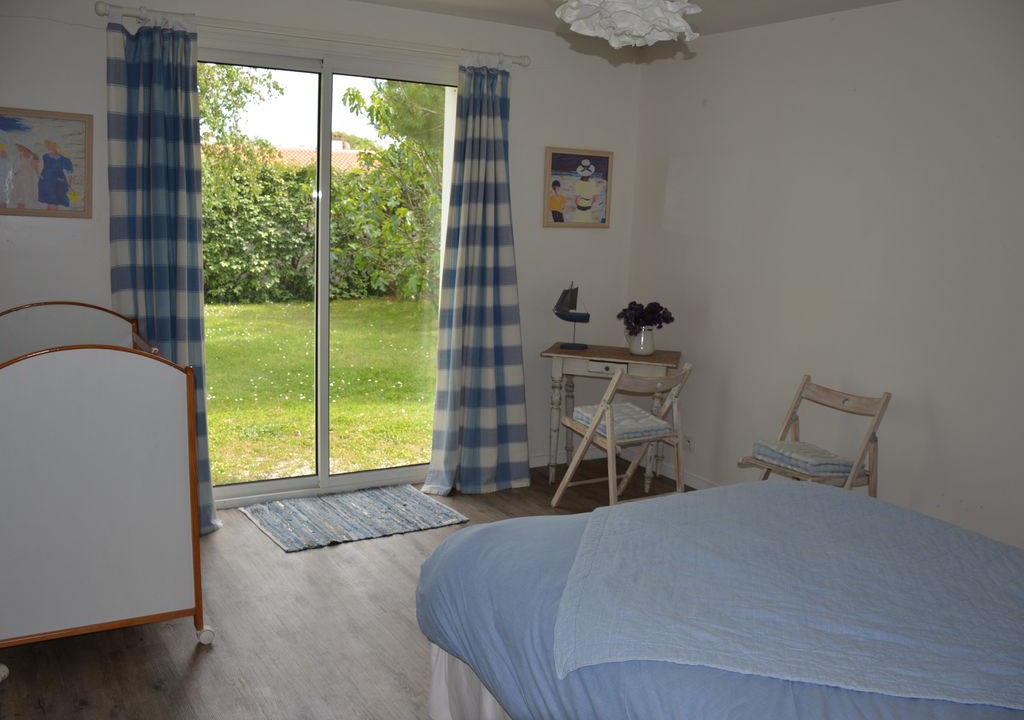 Photo of Bedroom in Saint-Clement-des-Baleines