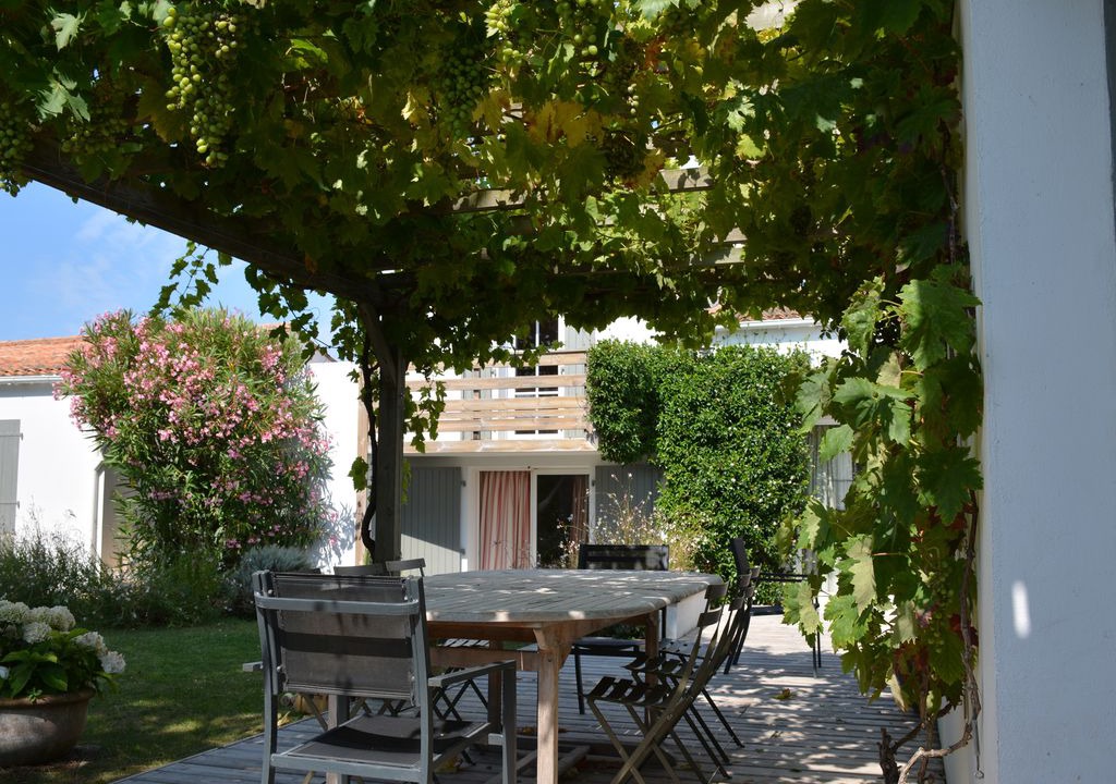 Photo of Patio Balcony in Saint-Clement-des-Baleines