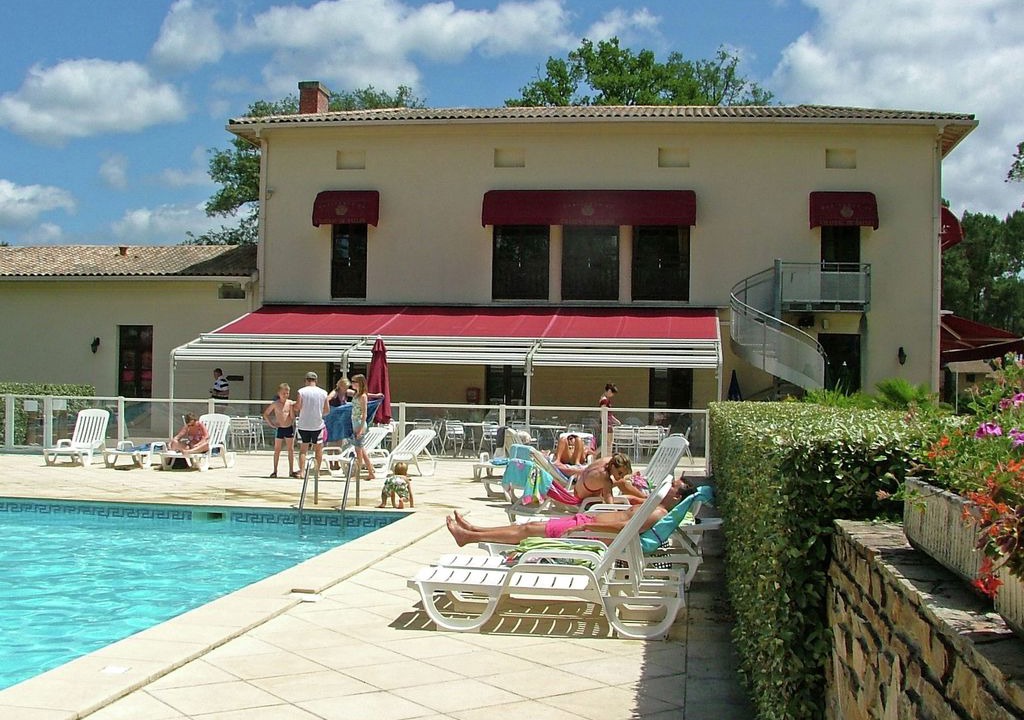 Photo of Others in Salles
