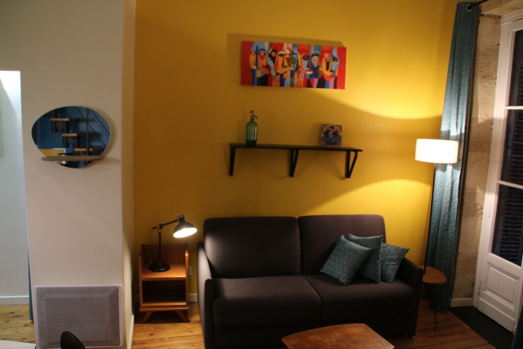 Photo of Livingroom in Hotel de Ville - Quinconces