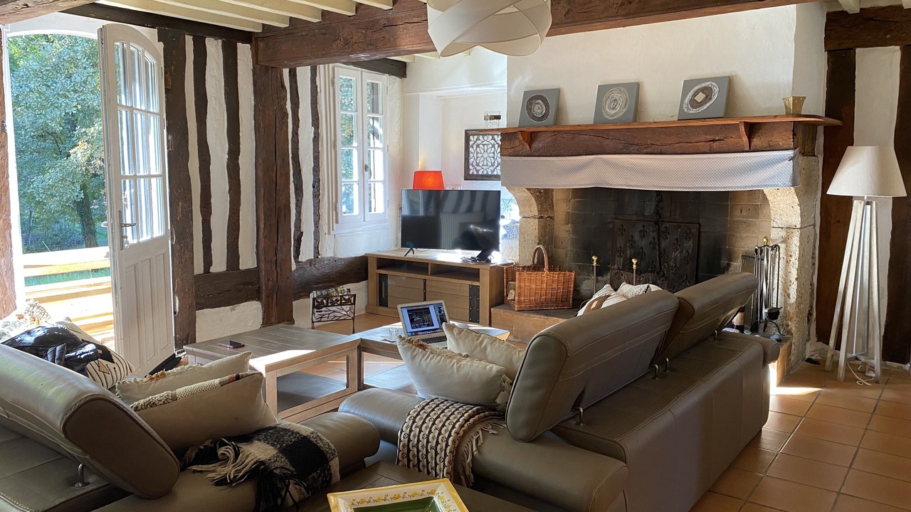 Photo of Livingroom in Bourriot-Bergonce