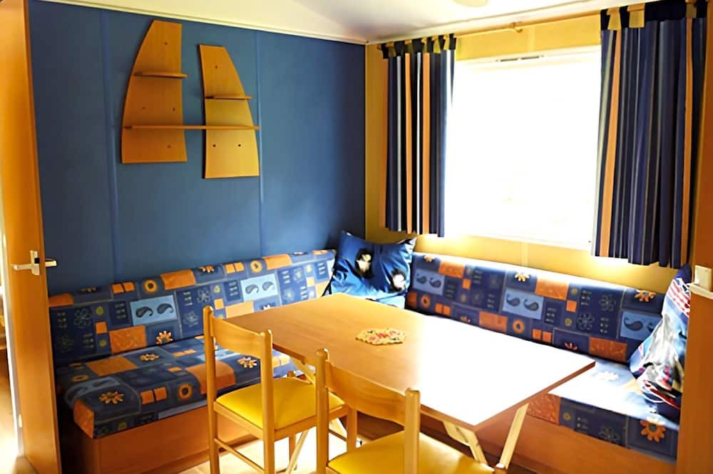Photo of Livingroom in Lamongerie