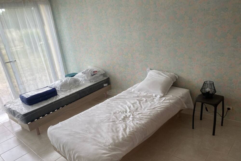 Photo of Bedroom in Surgeres