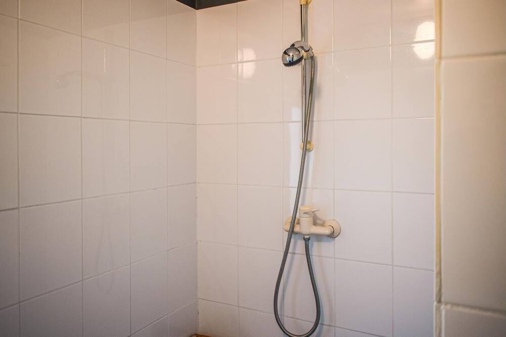 Photo of Bathroom in Navarrenx