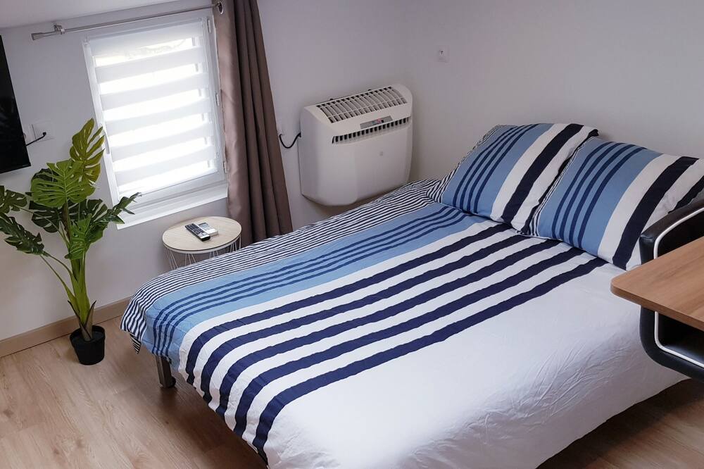 Photo of Bedroom in Saint-Florent