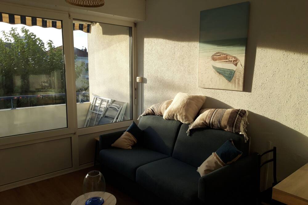 Photo of Livingroom in Port District