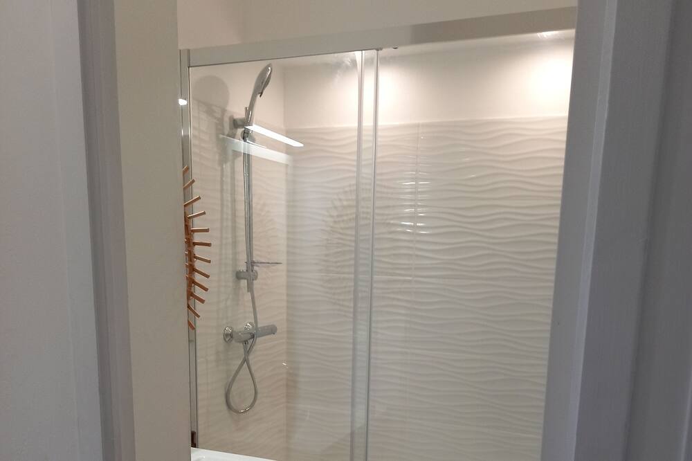 Photo of Bathroom in Port District