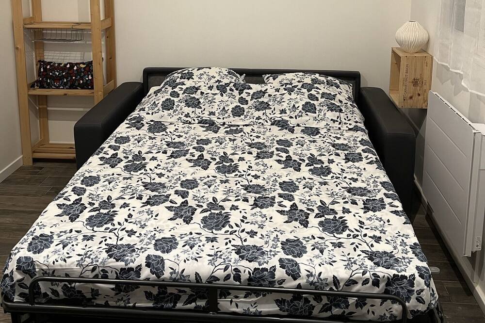 Photo of Bedroom in Begles
