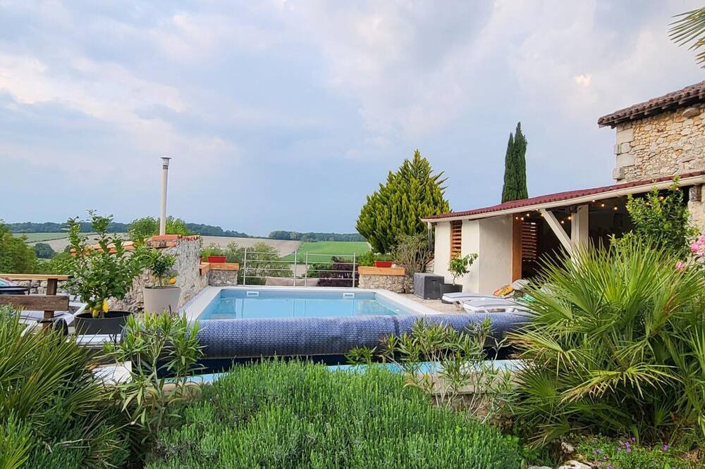 Photo of Outdoor in Brossac