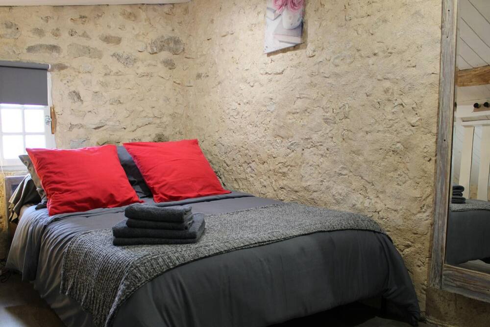 Photo of Bedroom in Brossac