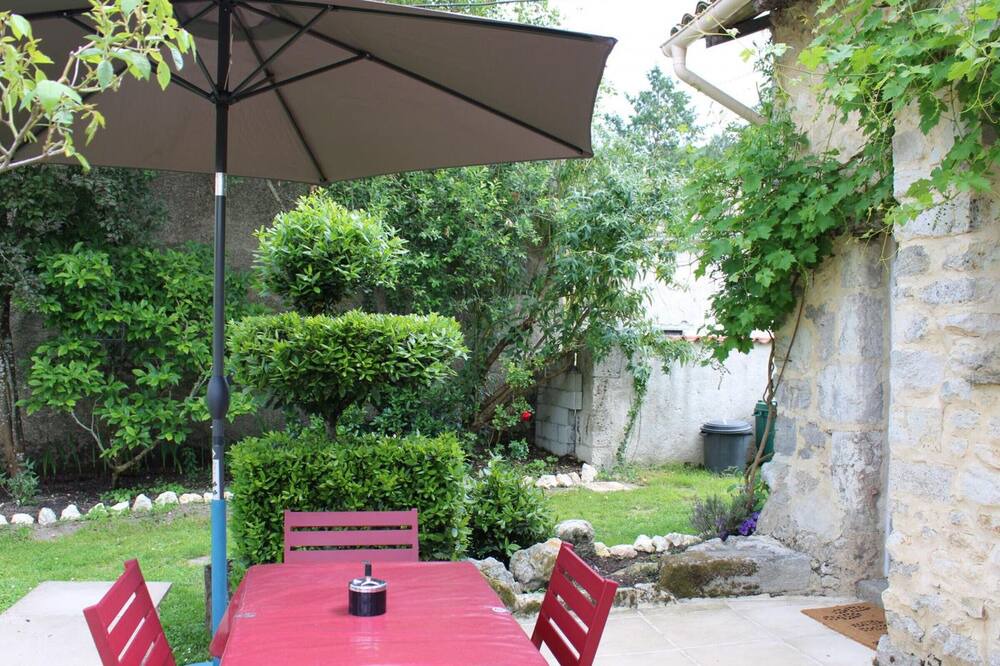 Photo of Outdoor in Brossac