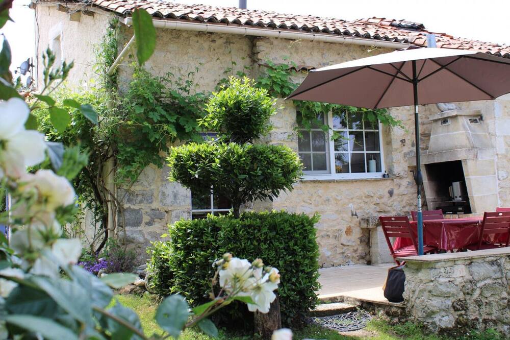 Photo of Outdoor in Brossac