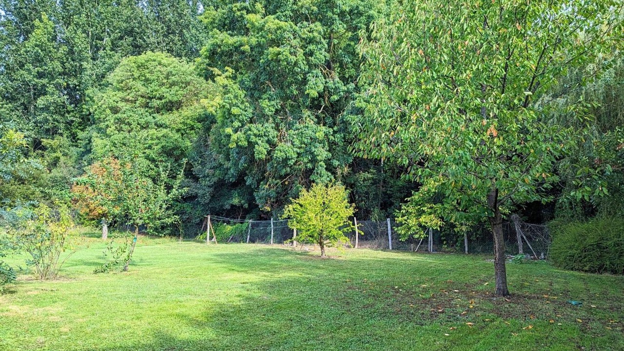 Photo of Outdoor in Breville