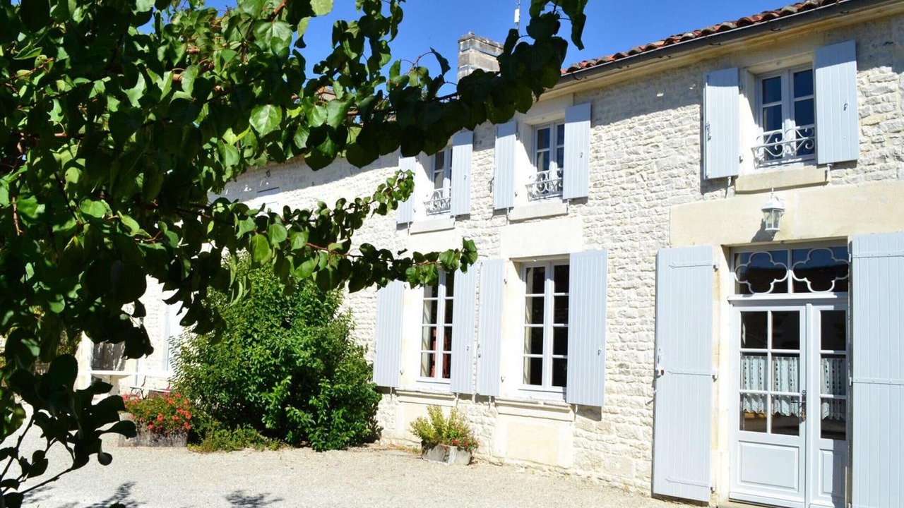 Photo of Outdoor in Breville