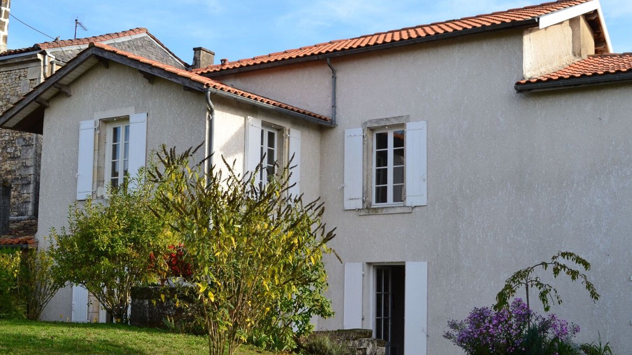Photo of Outdoor in Baignes-Sainte-Radegonde