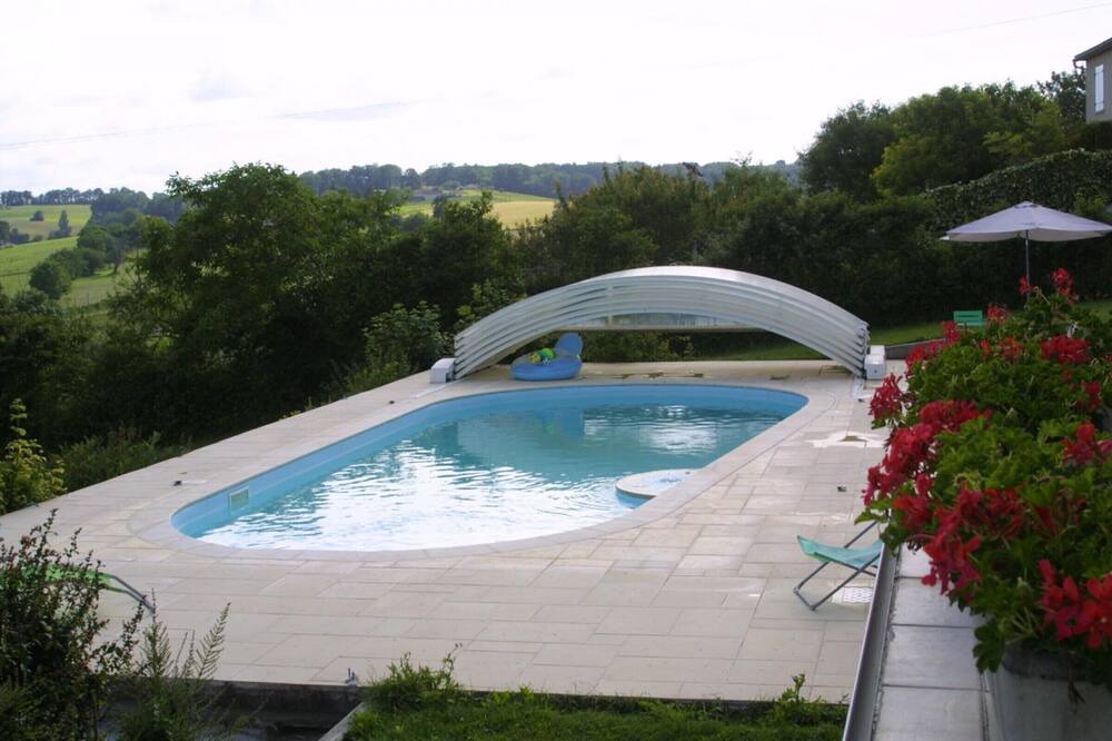 Photo of Outdoor in Montmoreau-Saint-Cybard