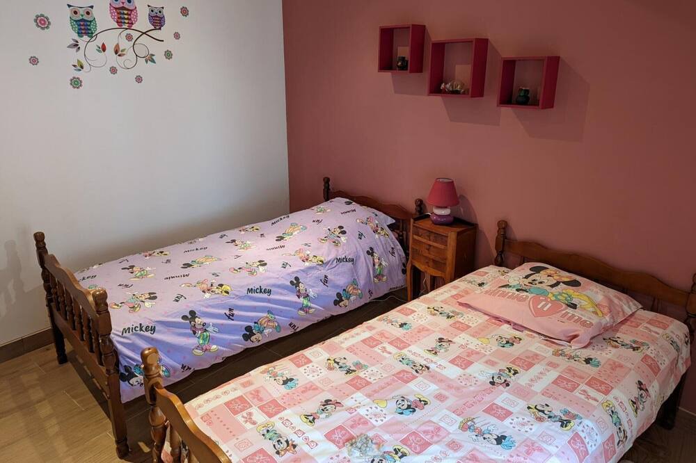 Photo of Bedroom in Montmoreau-Saint-Cybard