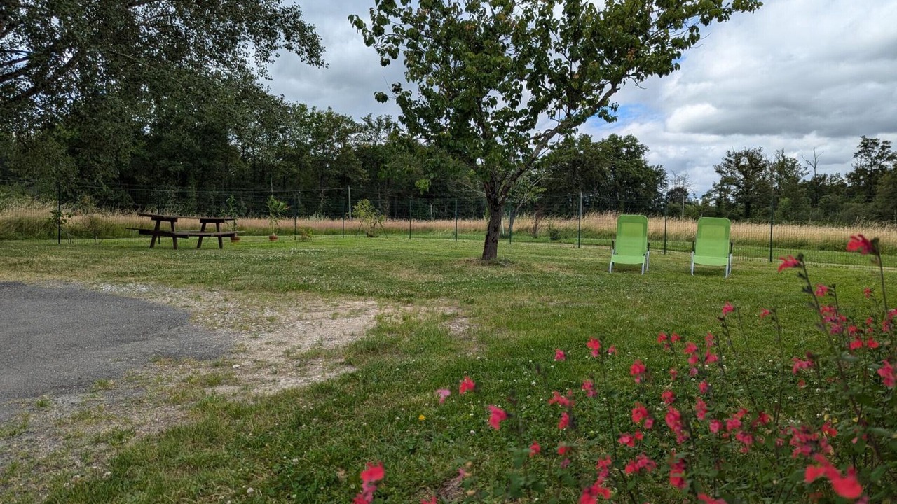 Photo of Outdoor in Montmoreau-Saint-Cybard