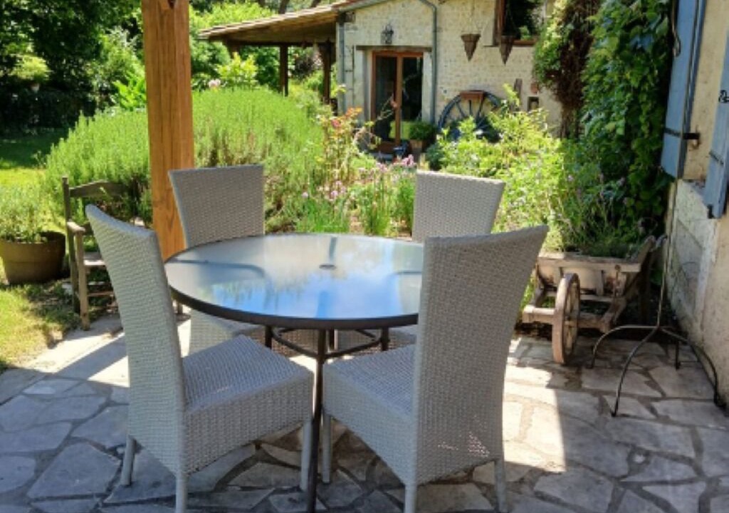 Photo of Outdoor in Nonac
