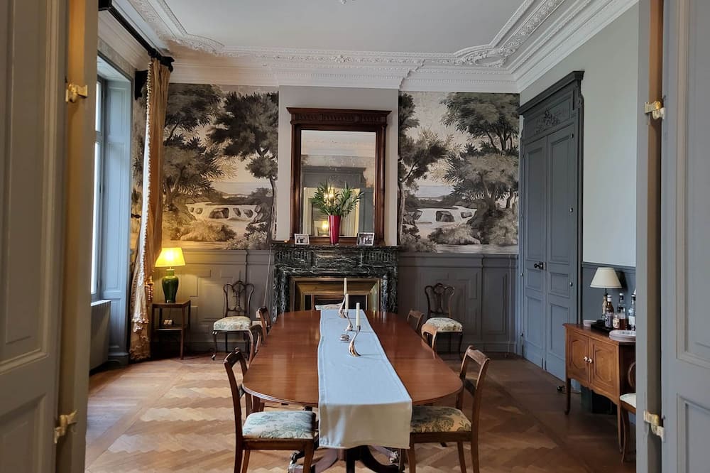 Photo of Livingroom in Saint-Medard-de-Guizieres