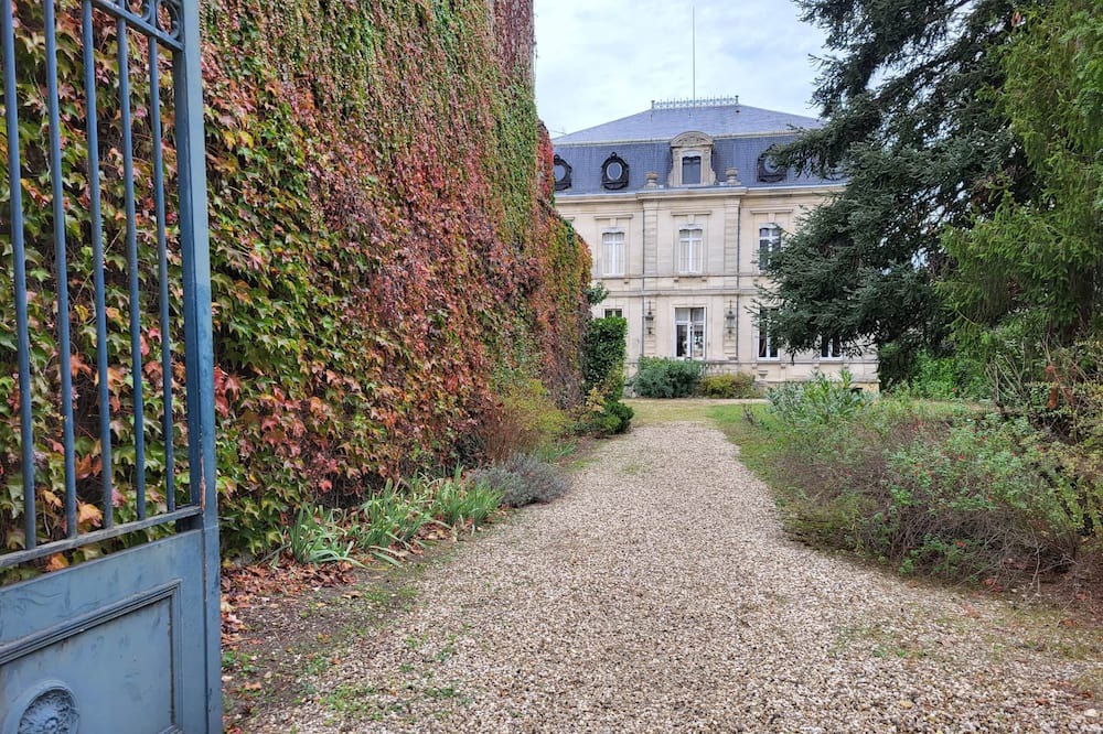 Photo of Others in Saint-Medard-de-Guizieres
