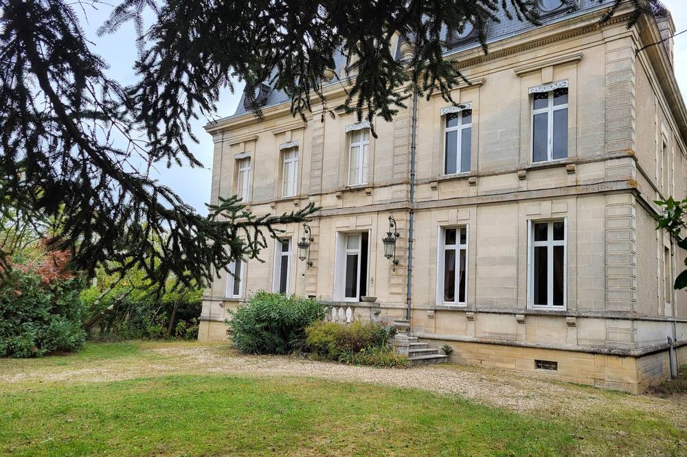Photo of Others in Saint-Medard-de-Guizieres