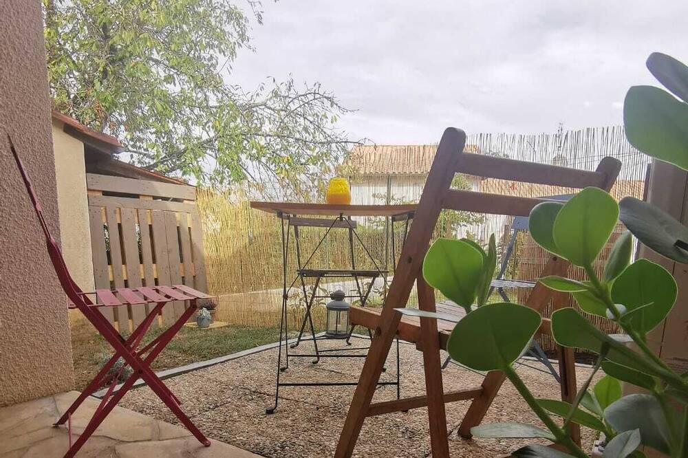 Photo of Patio Balcony in Saint-Pardoux-Isaac
