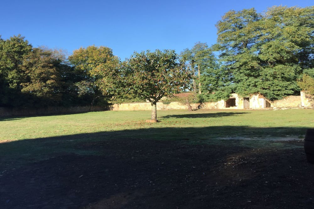 Photo of Outdoor in Ecurat