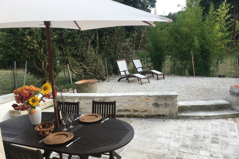 Photo of Outdoor in Ecurat