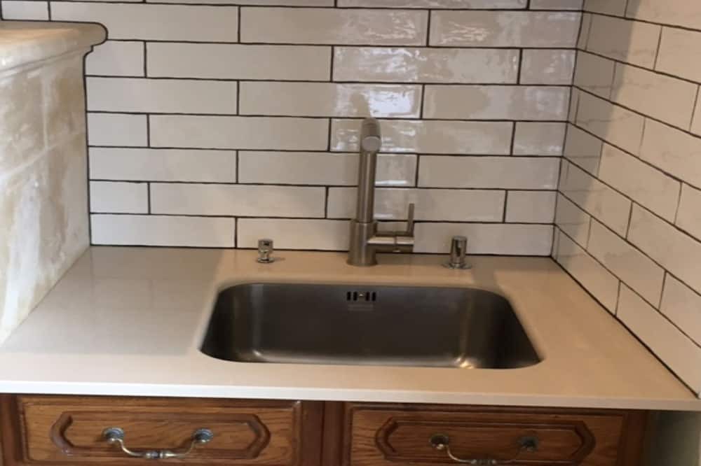Photo of Kitchen in Ecurat