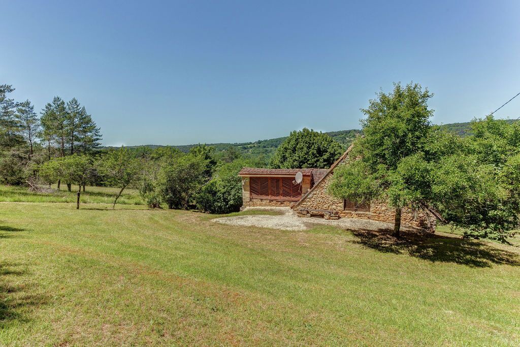 Photo of Outdoor in Saint-Leon-sur-Vezere