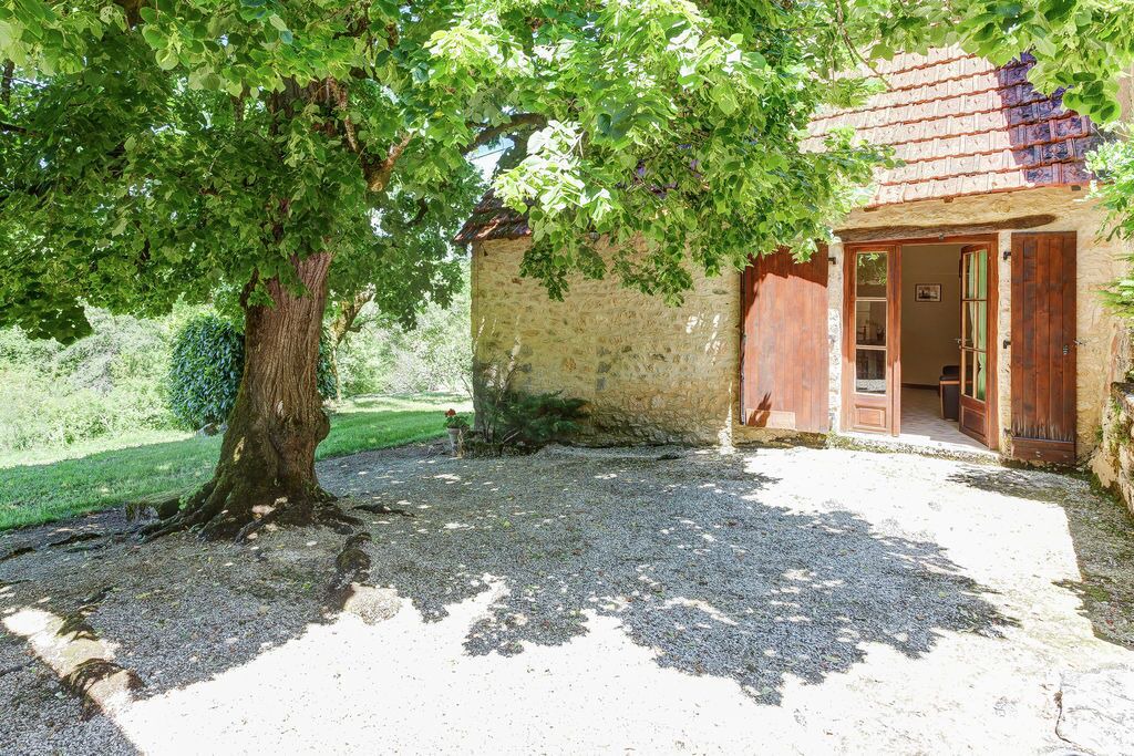 Photo of Outdoor in Saint-Leon-sur-Vezere