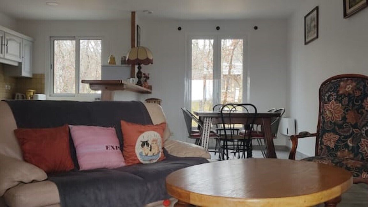 Photo of Livingroom in Saint-Cernin-de-Larche