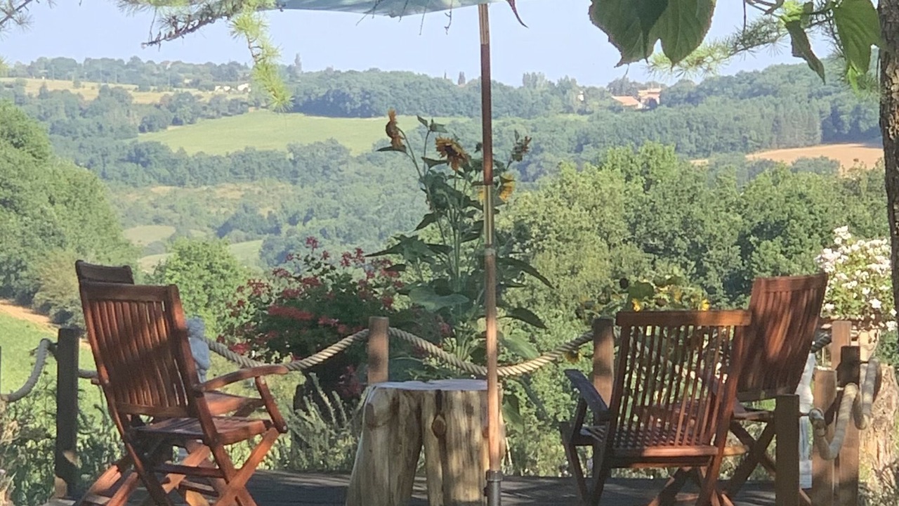 Photo of Outdoor in Bazens