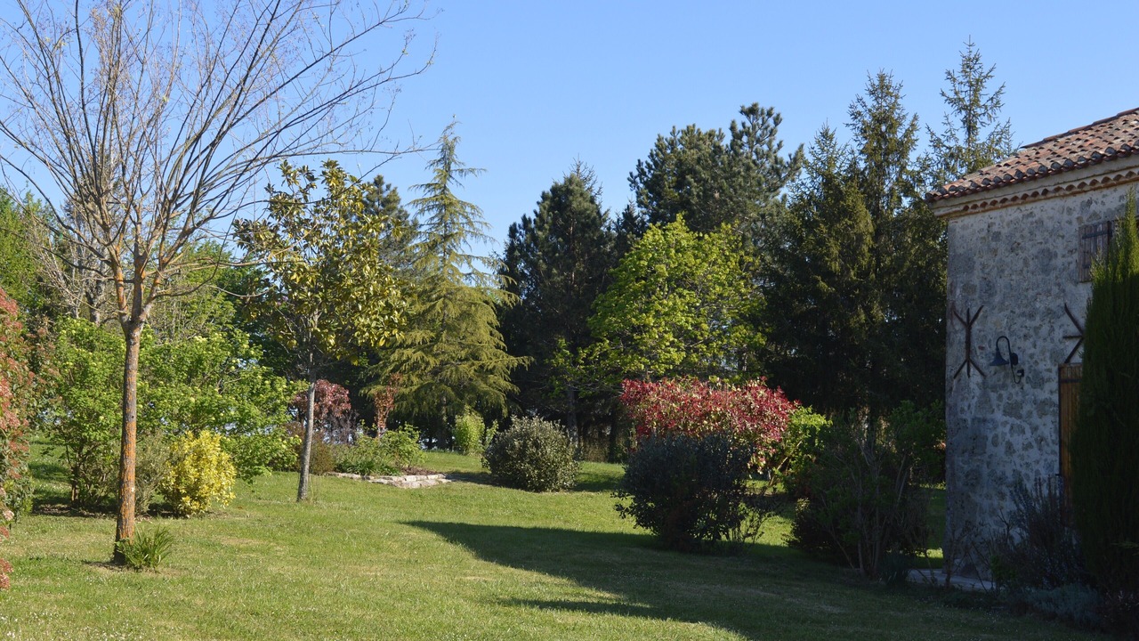 Photo of Outdoor in Bazens