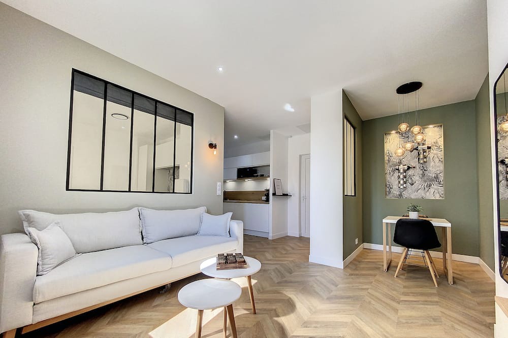 Photo of Livingroom in Creon