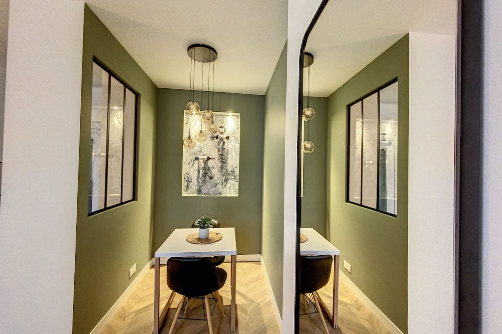 Photo of Bedroom in Creon