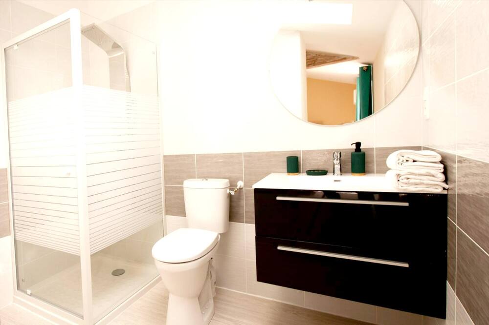 Photo of Bathroom in Eymet