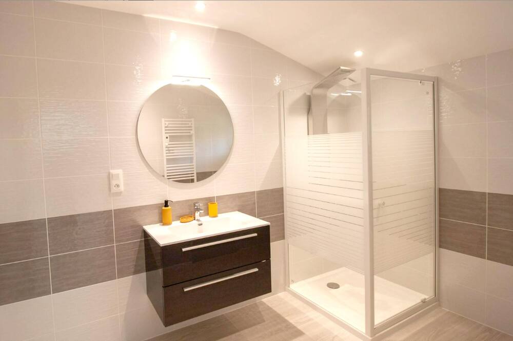 Photo of Bathroom in Eymet