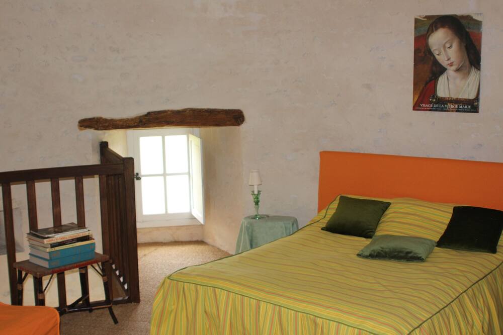 Photo of Bedroom in Paizay-Naudouin-Embourie
