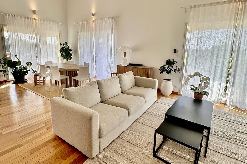 Photo of Livingroom in Gontaud