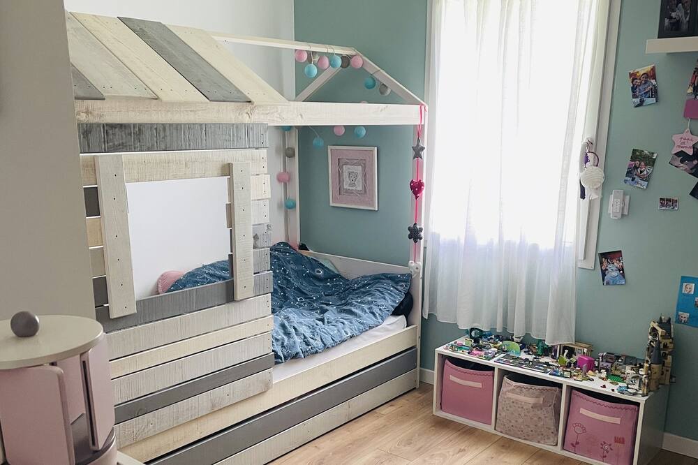 Photo of Bedroom in Tosse