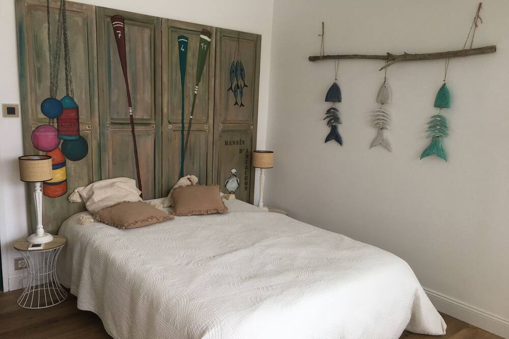 Photo of Bedroom in Ares