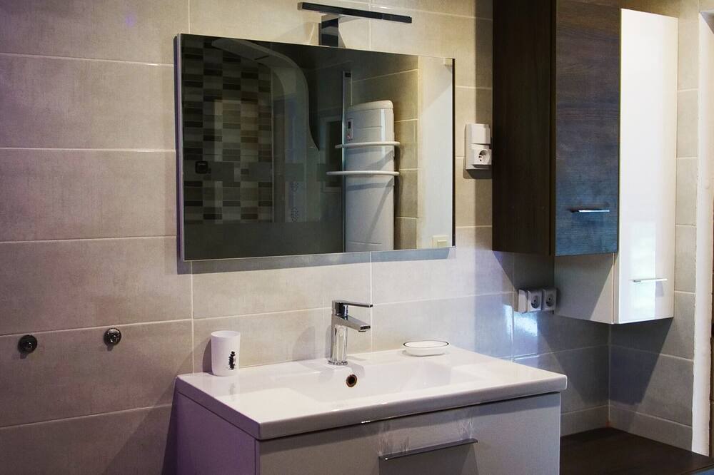 Photo of Bathroom in Valdivienne