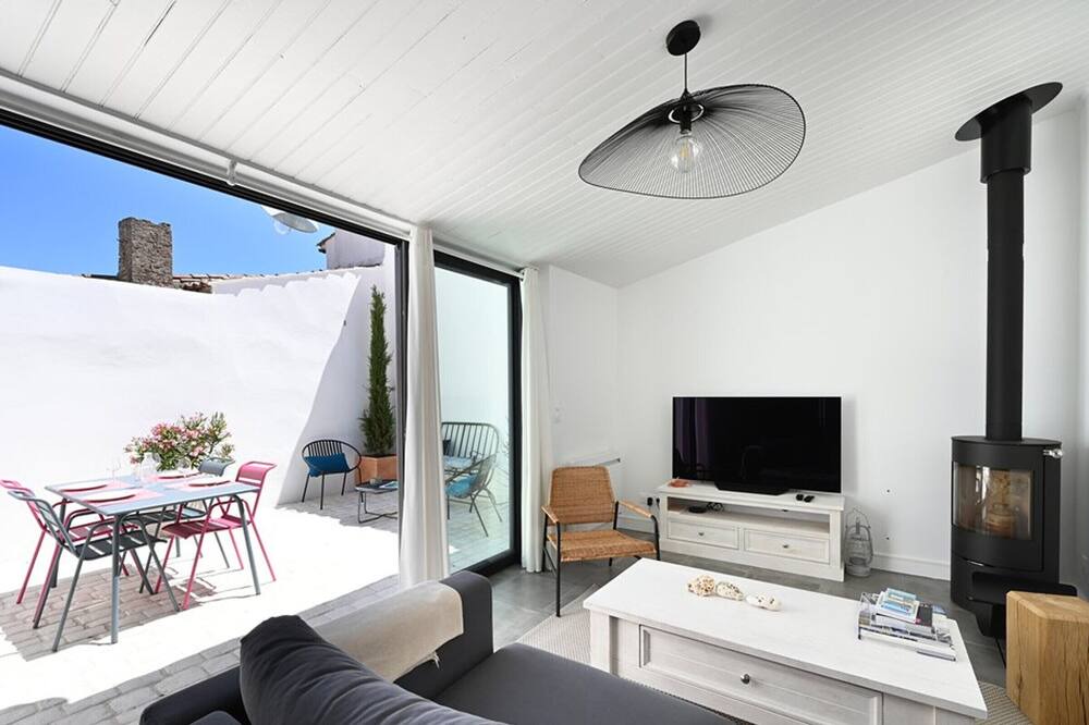 Photo of Livingroom in Les Portes-en-Re